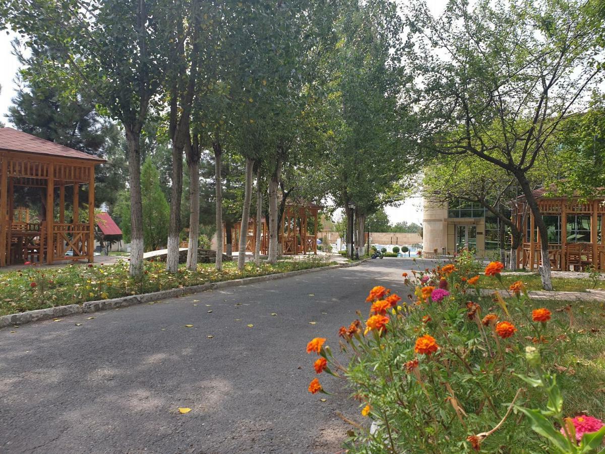 Gabala Yeddi Gozel Hotel Ngoại thất bức ảnh